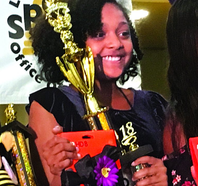 Amira Warren: SUPER S-P-E-L-L-E-R Lin Howe student moves on to state spelling bee in May