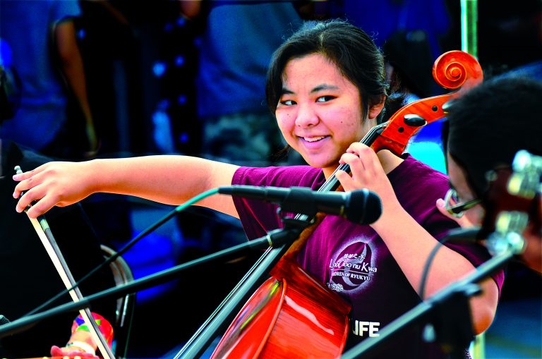 Chilling with her Cello